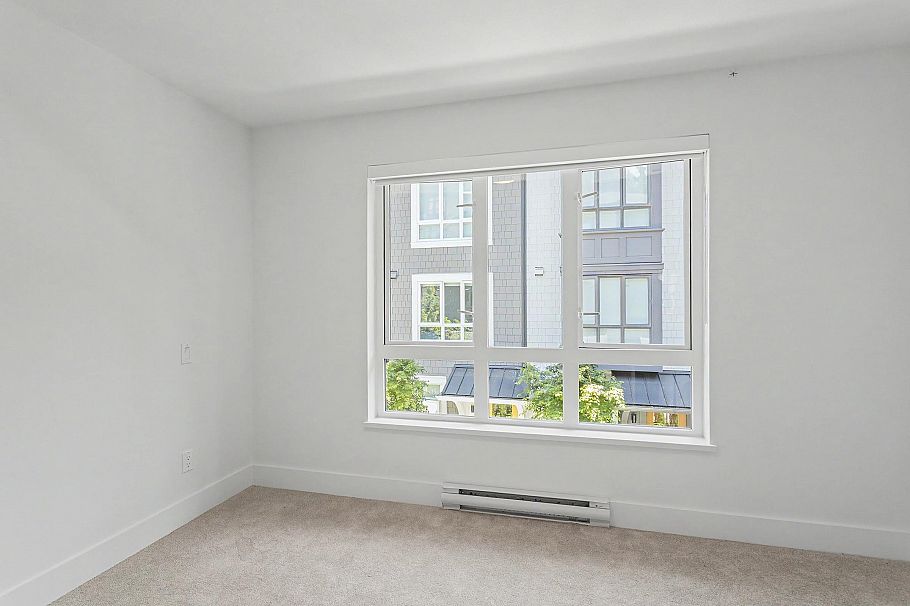 105 2304 Emery Court North Vancouver, BC - 11