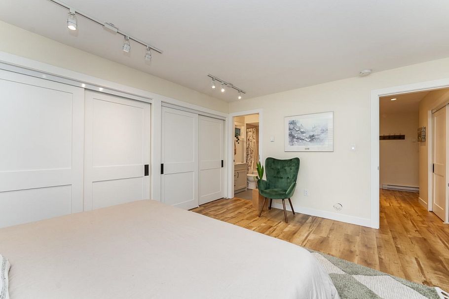 5 219 E 8th Street North Vancouver, BC - 18