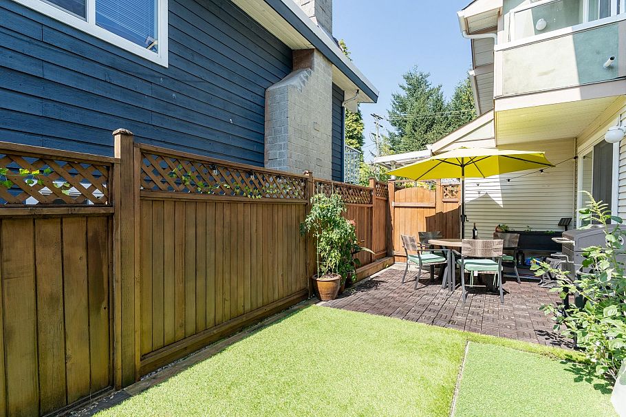 2 1233 W 16th Street North Vancouver, BC - 17