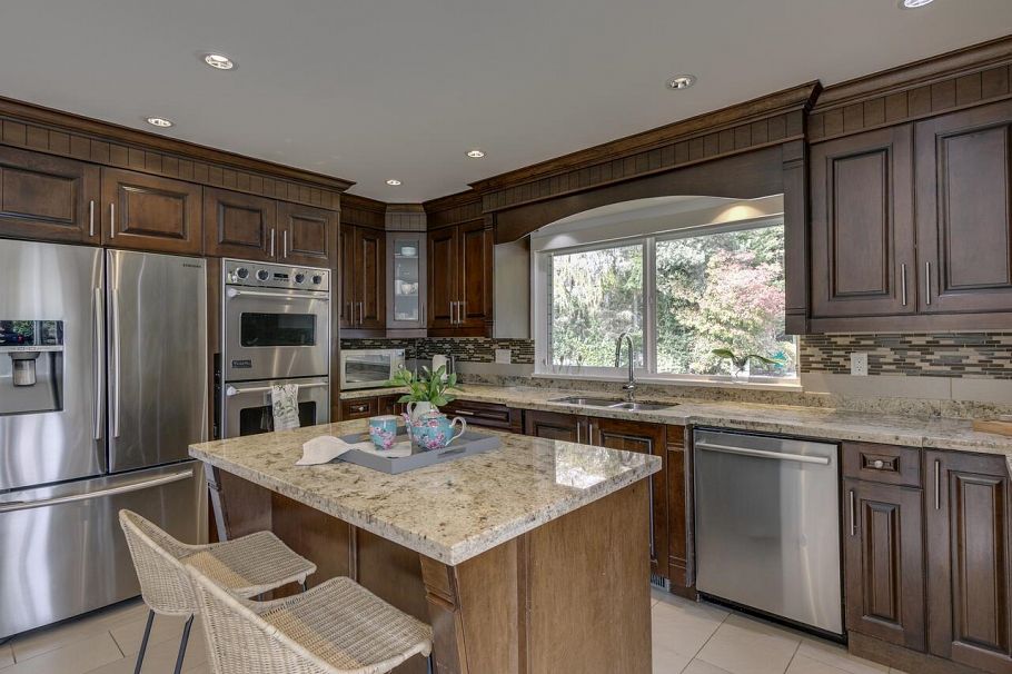 763 Weymouth Drive North Vancouver, BC - 9