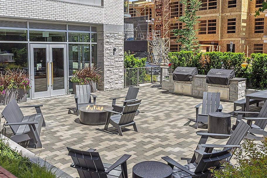 105 2304 Emery Court North Vancouver, BC - 30