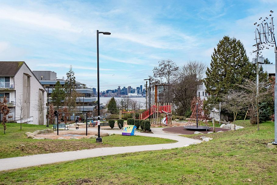 101 236 W 2nd Street North Vancouver, BC - 24