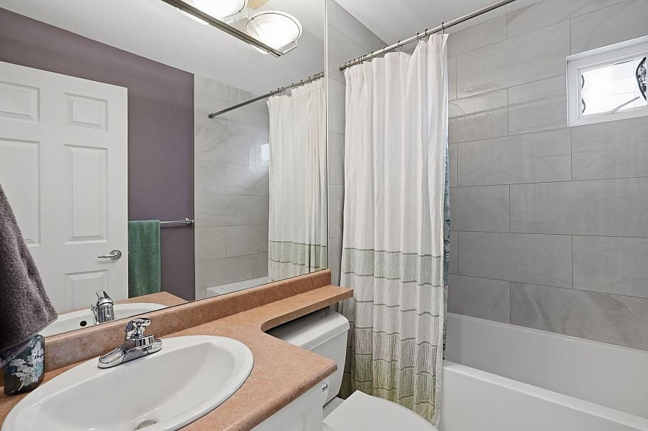 203 W 6th Street North Vancouver, BC - 17