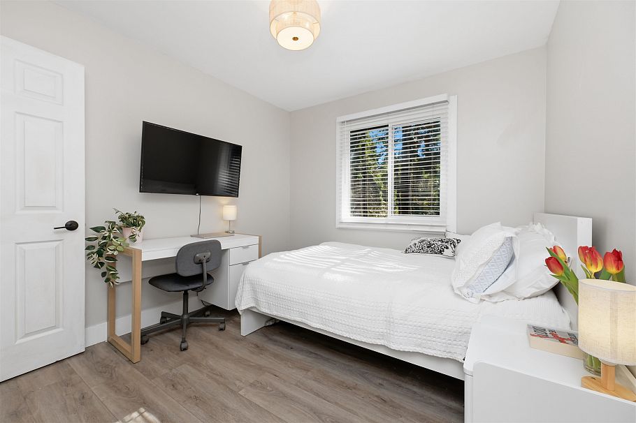 4535 Raeburn Street North Vancouver, BC - 22