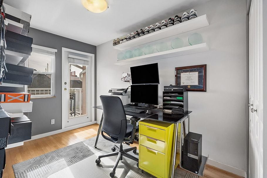 104 225 E 6th Street North Vancouver, BC - 22