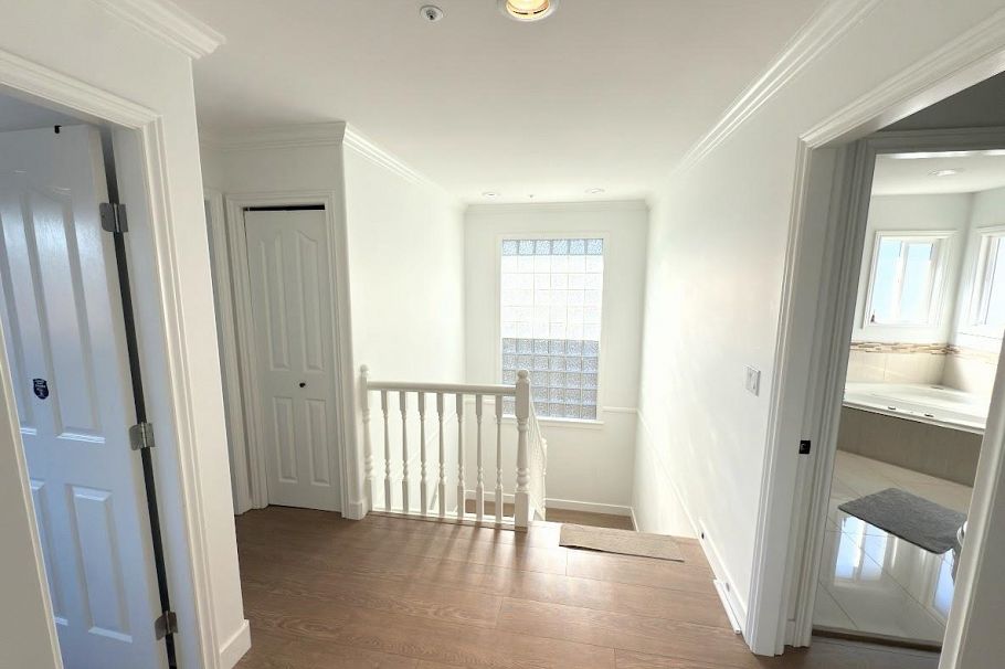 3488 W 30th Avenue Vancouver, BC - 22