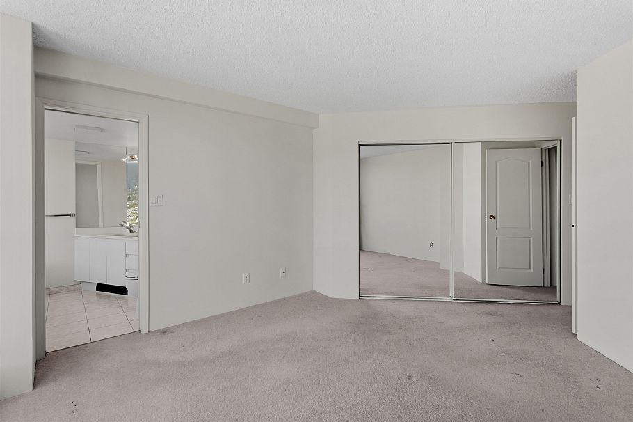 2103 120 W 2nd Street North Vancouver, BC - 21