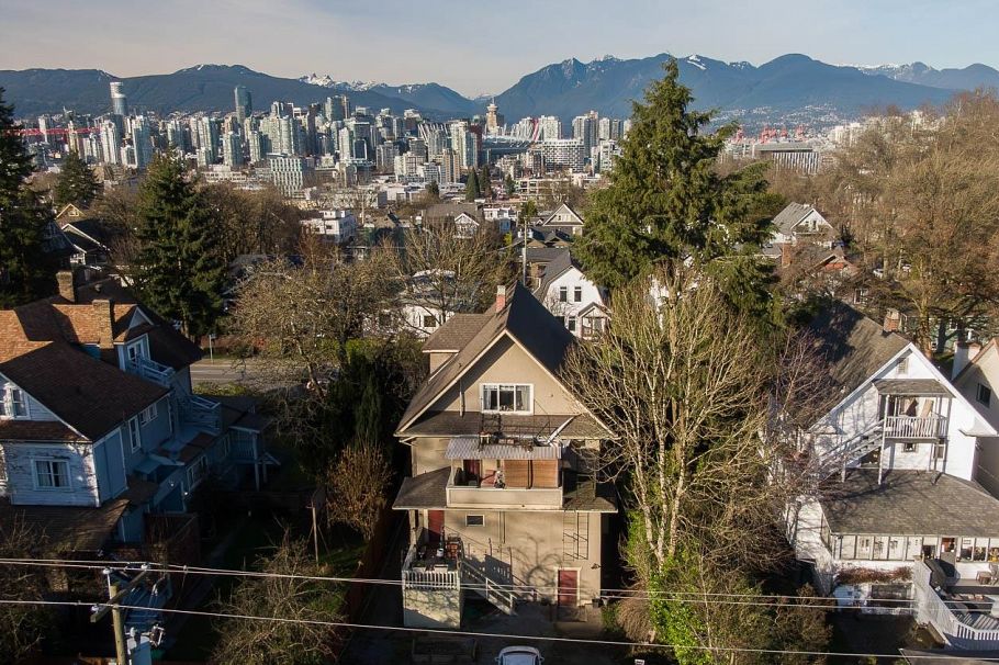 236 W 12th Avenue Vancouver, BC - 22