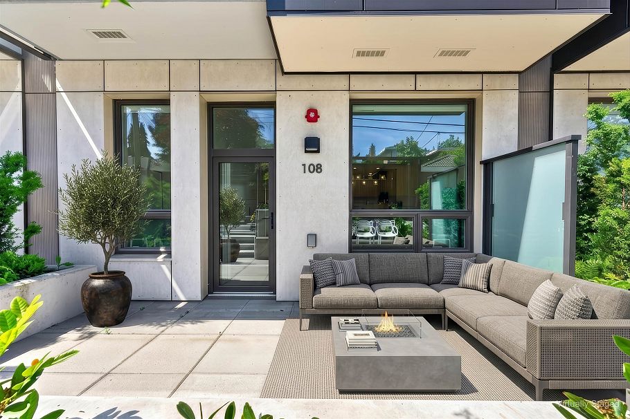 108 5212 Cambie Street Vancouver, BC - 2