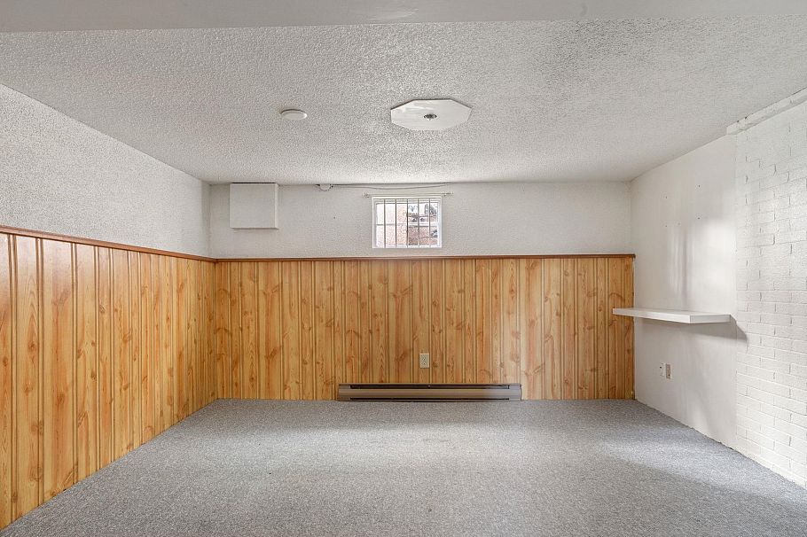 2580 E 19th Avenue Vancouver, BC - 17