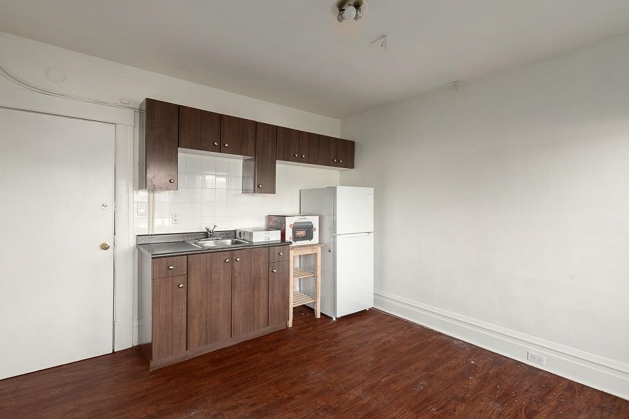 236 W 12th Avenue Vancouver, BC - 6