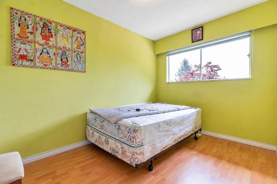 1555 Burrill Avenue North Vancouver, BC - 22