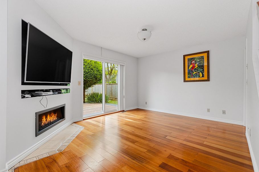3542 Hurst Place Vancouver, BC - 12
