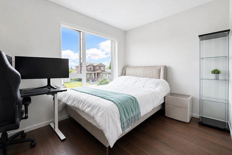 153 785 W 49th Avenue Vancouver, BC - 20