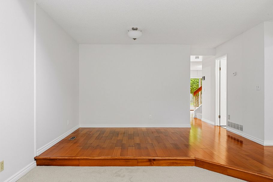 3542 Hurst Place Vancouver, BC - 20