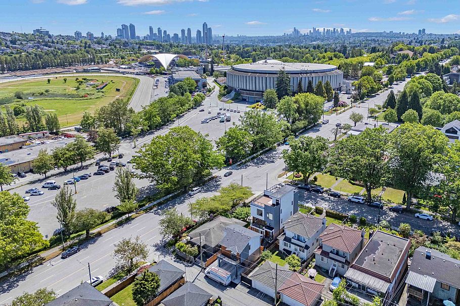 2891 Eton Street Vancouver, BC - 4