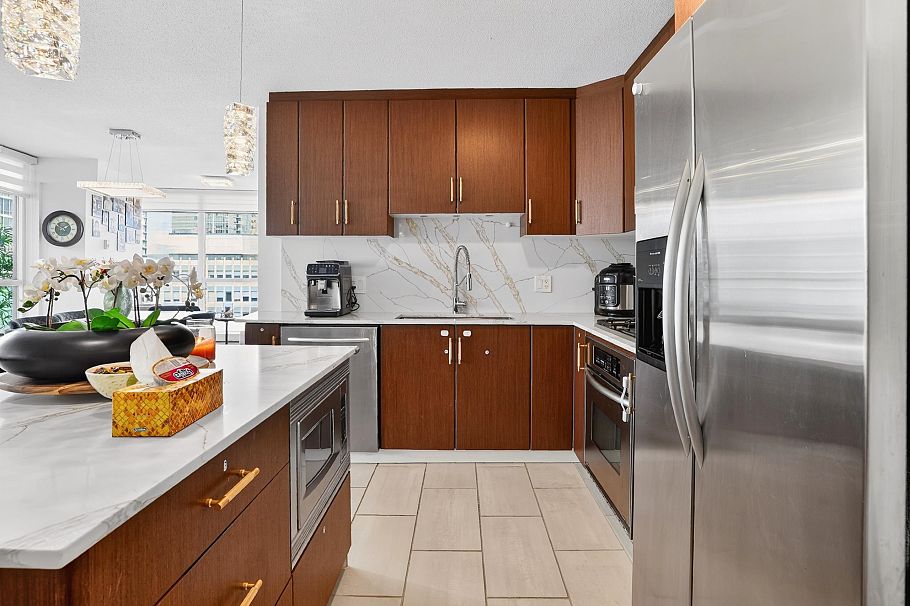 801 1189 Melville Street Vancouver, BC - 8