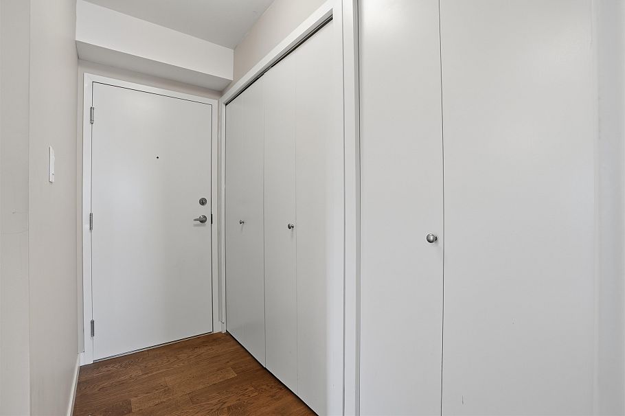 303 357 E 2nd Street North Vancouver, BC - 21