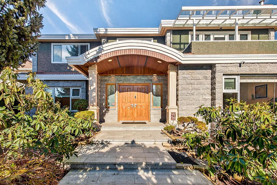 1369 W 55th Avenue Vancouver, BC - 3