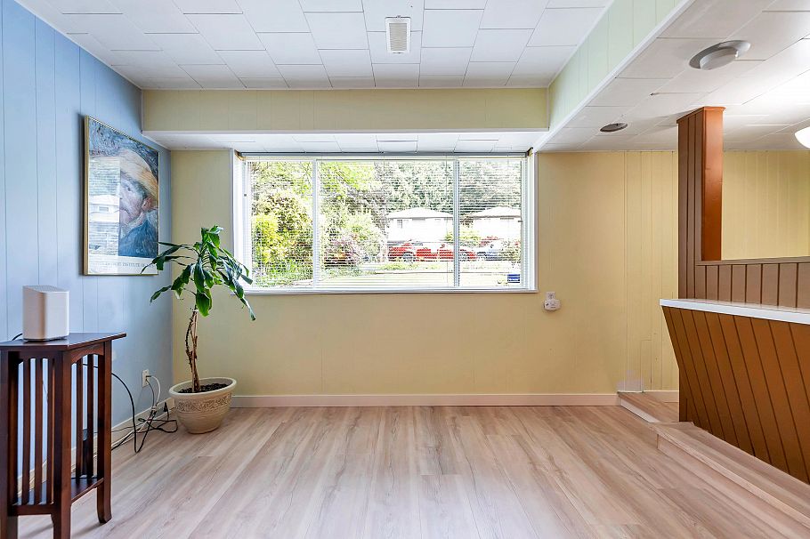 1555 Burrill Avenue North Vancouver, BC - 31