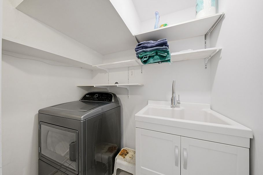 3542 Hurst Place Vancouver, BC - 15