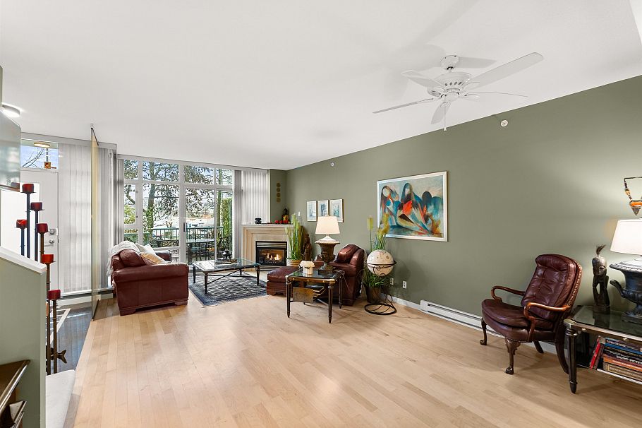 1053 Marinaside Crescent Vancouver, BC - 11