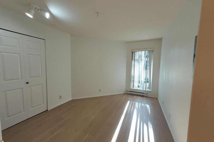 203 865 W 15th Avenue Vancouver, BC - 21