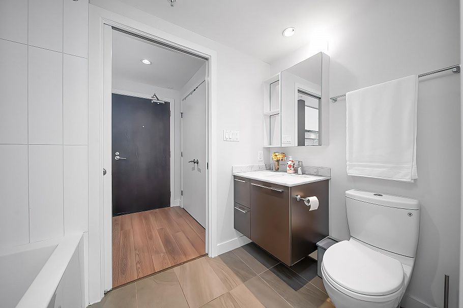 203 8031 Nunavut Lane Vancouver, BC - 10