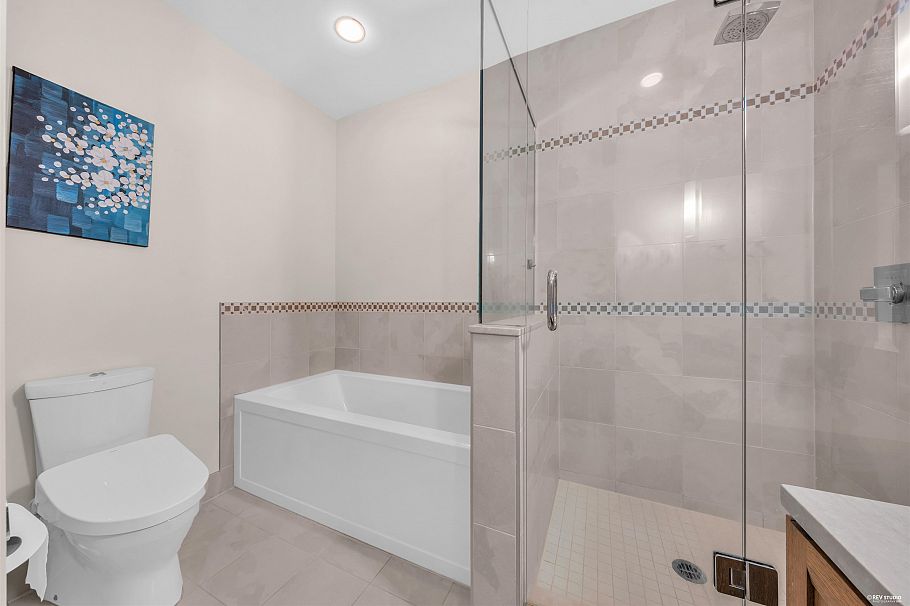 3 5879 Gray Avenue Vancouver, BC - 27
