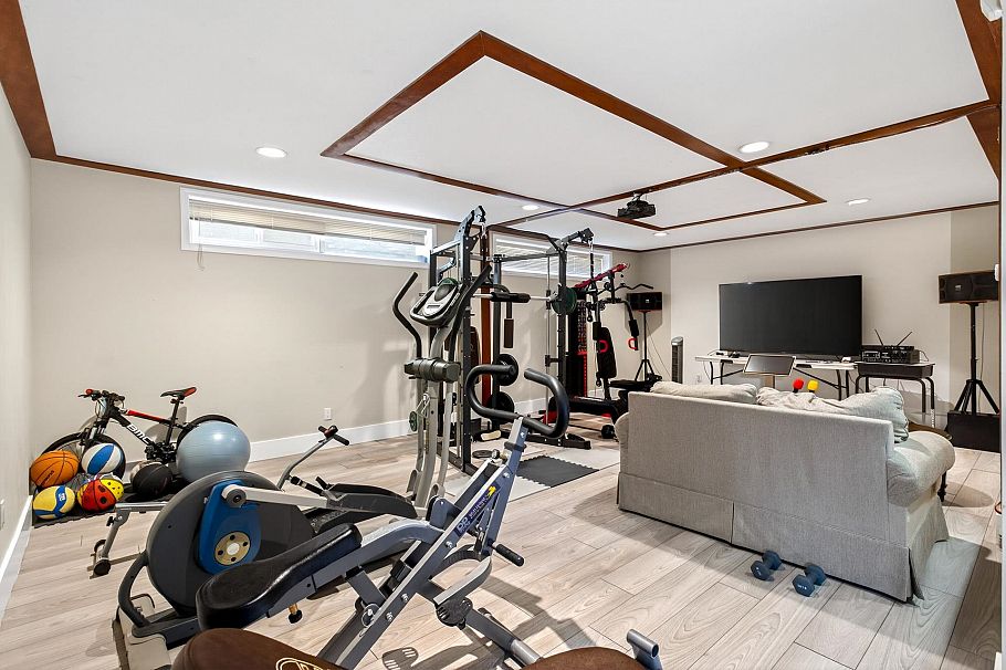 1369 W 55th Avenue Vancouver, BC - 23