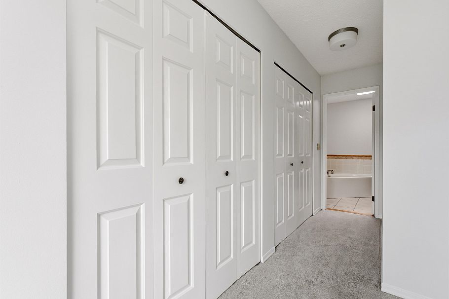 3542 Hurst Place Vancouver, BC - 25