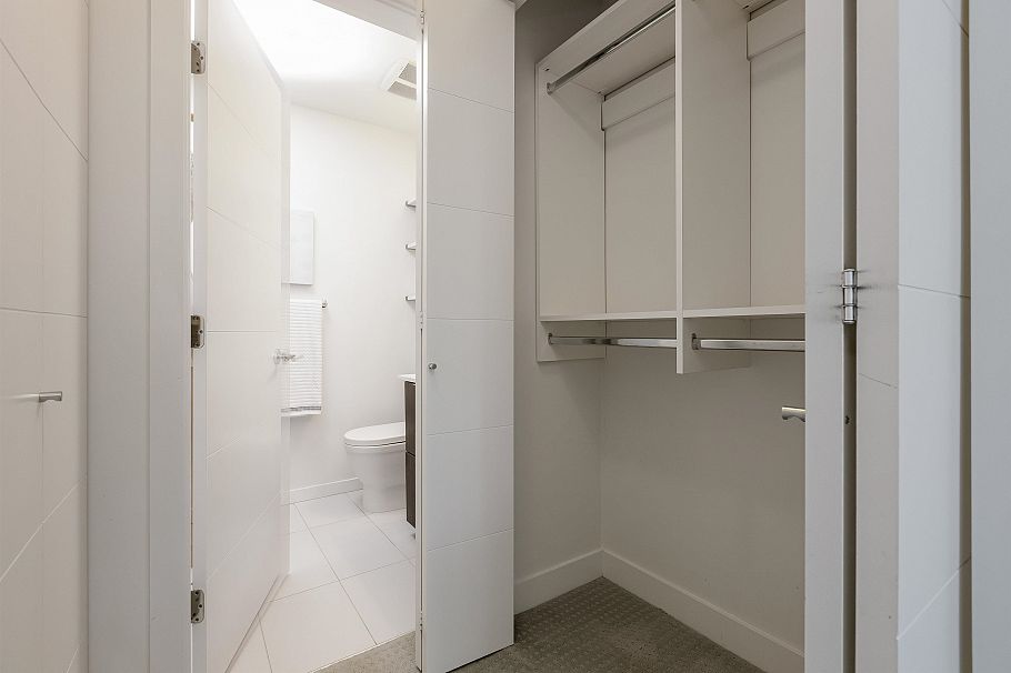 407 733 W 3rd Street North Vancouver, BC - 18