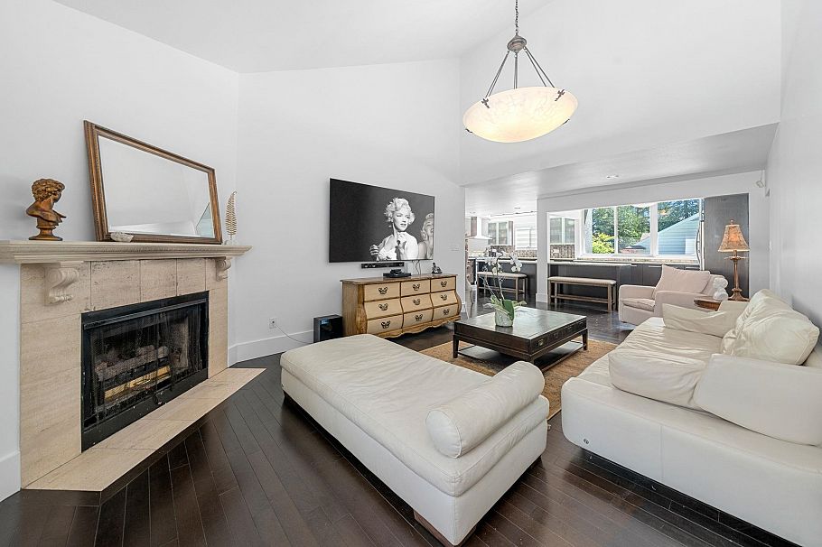 4869 Capilano Road North Vancouver, BC - 8