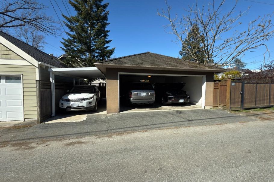 3488 W 30th Avenue Vancouver, BC - 37