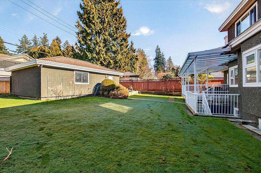 1369 W 55th Avenue Vancouver, BC - 27