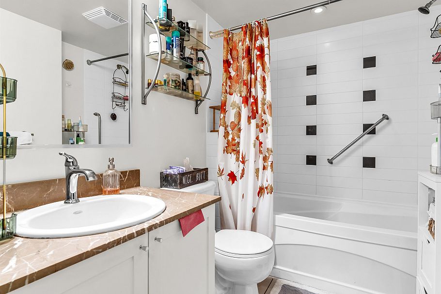 204 933 Hornby Street Vancouver, BC - 14
