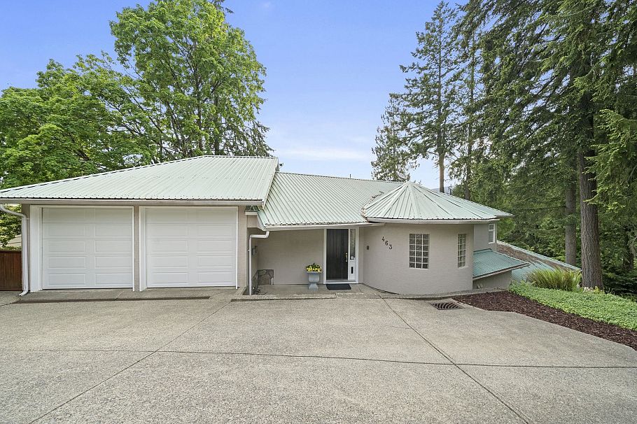 463 Ventura Crescent North Vancouver, BC - 2