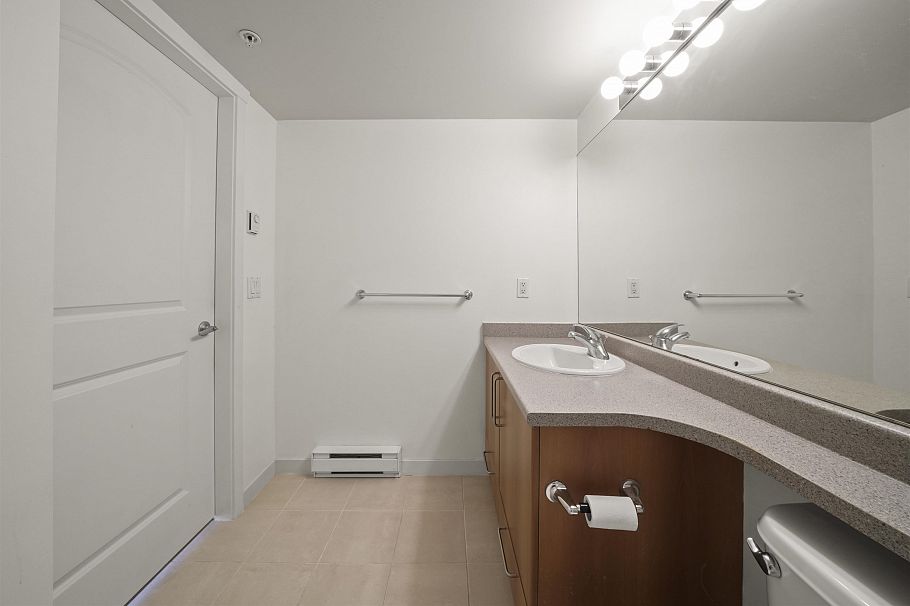 301 3575 Euclid Avenue Vancouver, BC - 21