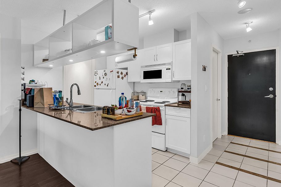 204 933 Hornby Street Vancouver, BC - 7