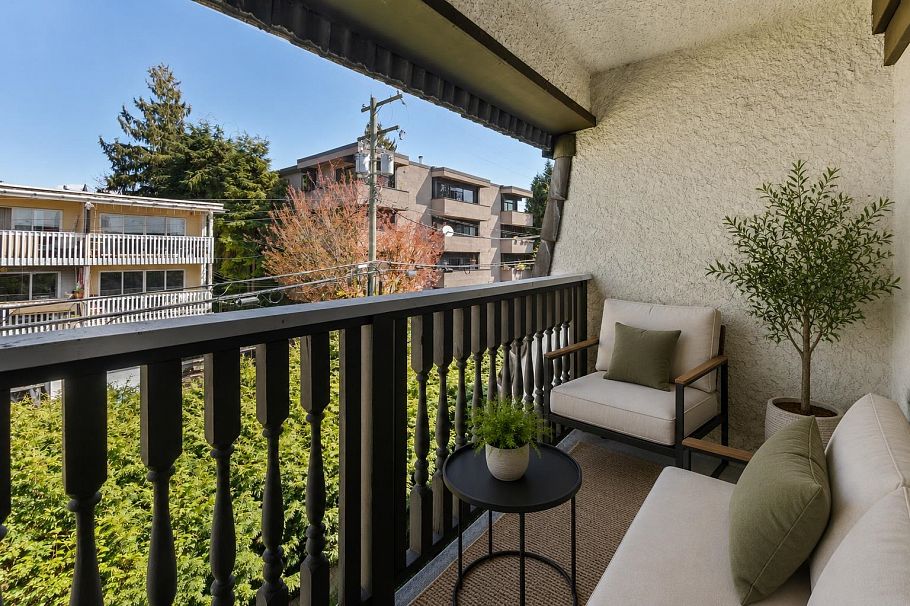 315 310 W 3rd Street North Vancouver, BC - 16