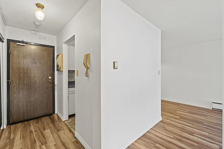 315 310 W 3rd Street North Vancouver, BC - 15