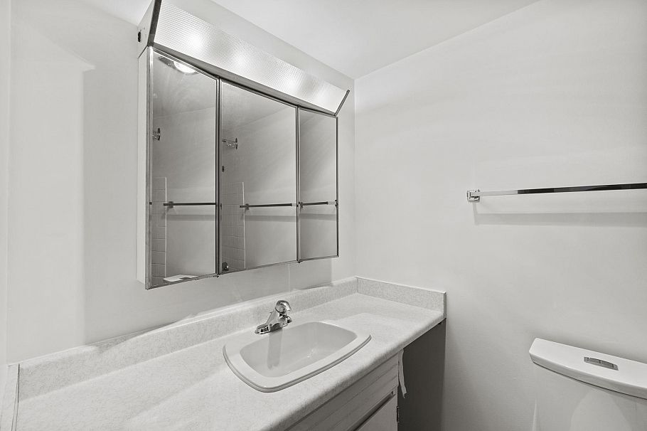 315 310 W 3rd Street North Vancouver, BC - 14