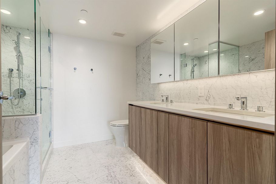 1012 1768 Cook Street Vancouver, BC - 11