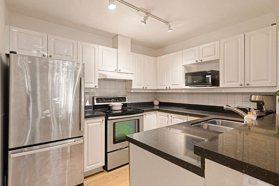 102 2588 Alder Street Vancouver, BC - 8