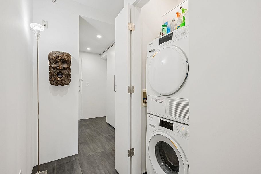 308 1275 Hamilton Street Vancouver, BC - 14
