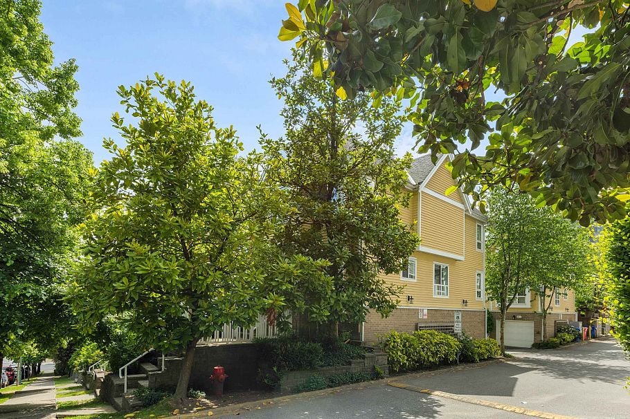 8431 Jellicoe Street Vancouver, BC - 33