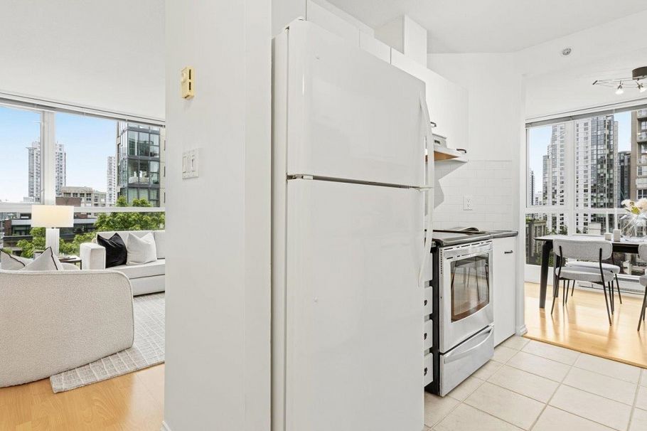 708 1188 Richards Street Vancouver, BC - 12