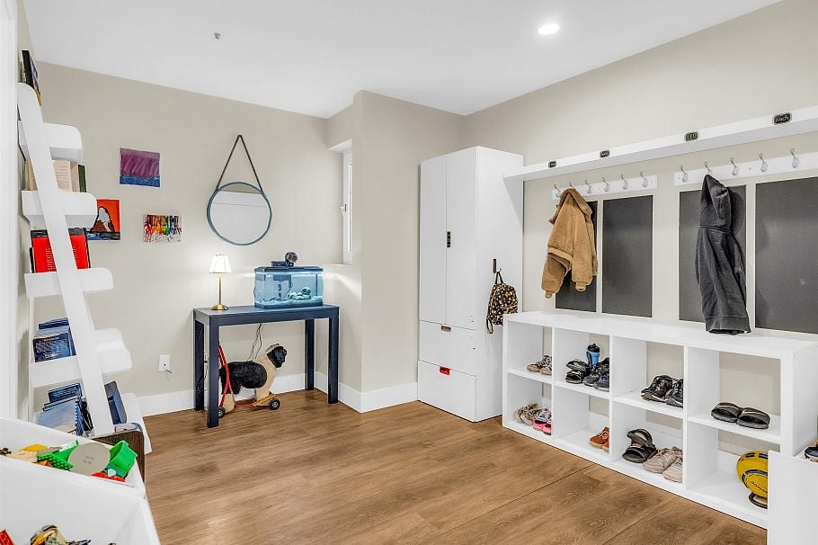 420 W 17th Avenue Vancouver, BC - 27