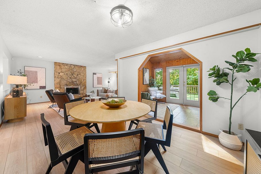2297 Bowser Avenue North Vancouver, BC - 13