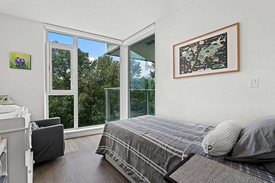 807 1401 Hunter Street North Vancouver, BC - 16